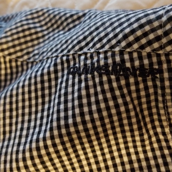 Large Quicksilver black and white button up - Picture 4 of 4